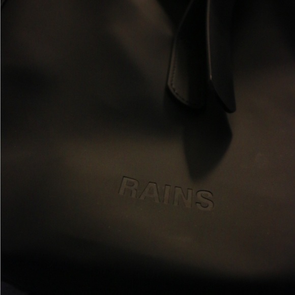 Rains Rucksack Cargo Waterproof Black Backpack - Picture 8 of 10
